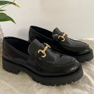 Steve Madden Women’s Lando Tailored Lug Sole Loafers